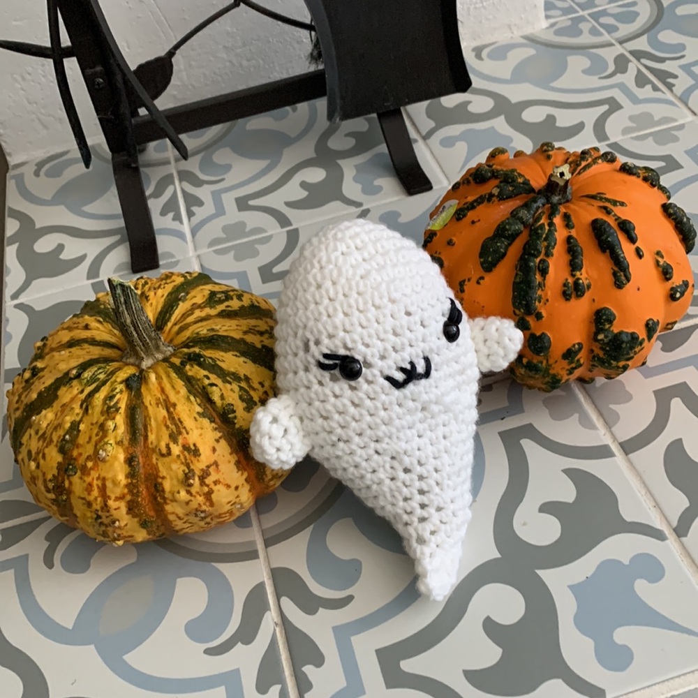 Handmade Crochet Amigurumi Ghost Color White